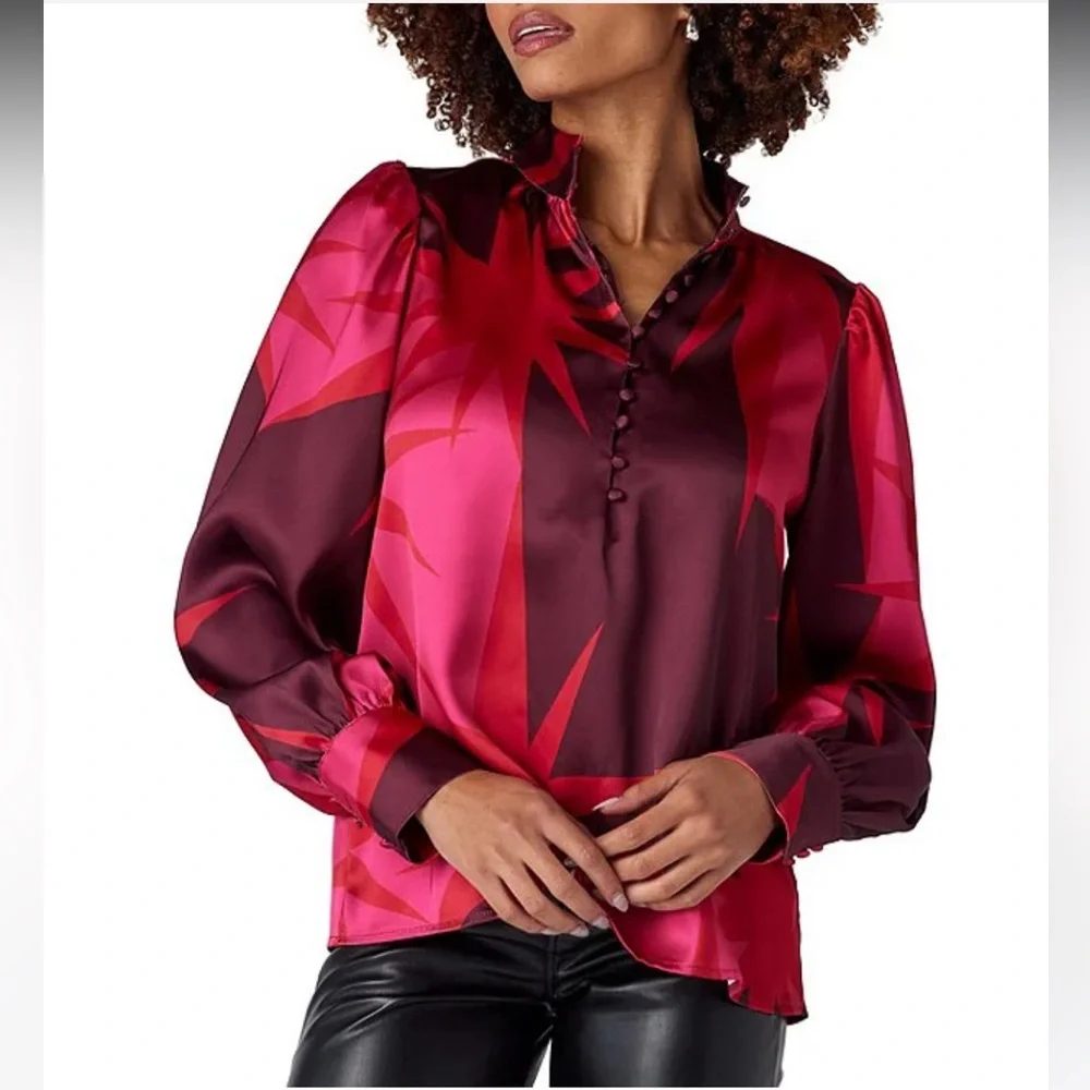 NWT CROSBY by Mollie Burch Leland Satin Faille Star Print Mock Neck  Blouse - Picture 3 of 6
